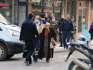 Genelkurmay Başkanı Hulusi Akar’ın Ziyaret Ettiği Valilik Yakınına Roket Düştü