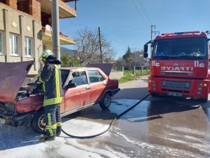 Burdur’da Muayeneye Götürülen Araç Yolda Alev Aldı