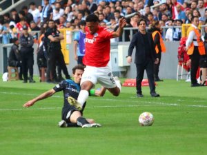 Spor Toto Süper Lig: Adana Demirspor: 3 - Kasımpaşa: 0 (İ̇lk Yarı)