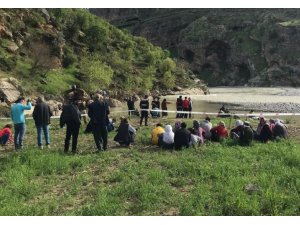 Kahta Çayı’na Giren Genç Boğuldu