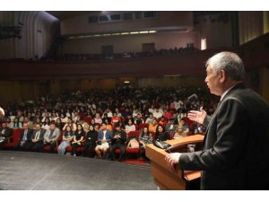 Yks’ye Girecek Öğrencilere Farkındalık Ve Motivasyon Konferansı