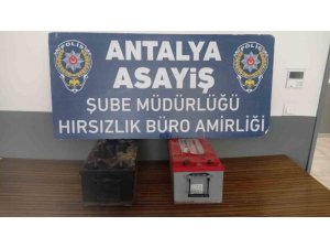 Antalya’da Akü Hırsızı Yakalandı