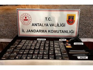 Antalya’da Uyuşturucu Operasyonu: 2 Gözaltı