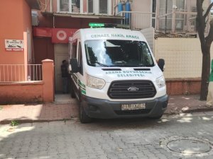 Eşinin Yeğeni Tarafından Öldürülen 2 Çocuk Annesinin Cenazesi Adli Tıptan Alındı