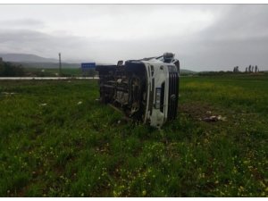 Isparta’da Minibüs Devrildi: 1 Ölü, 5 Yaralı