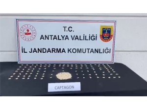 Antalya’da Bin 427 Adet Uyuşturucu Hap Ele Geçirildi