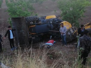 Adıyaman’da İş Makinesinin Altında Kalan Köy Korucusu Hayatını Kaybetti