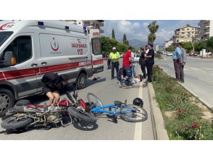 Genç Kız, Kazada Yaralanan 9 Yaşındaki Çocuğun Yanından Bir An Olsun Ayrılmadı