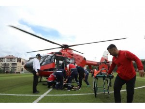 Tansiyon Hastası Yaşlı Hasta Hava Ambulansı İle Hastaneye Getirildi