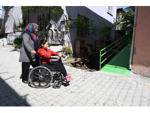 Engelli Sude Ve Annesinin Hayatı Engelli Rampası İle Kolaylaştı