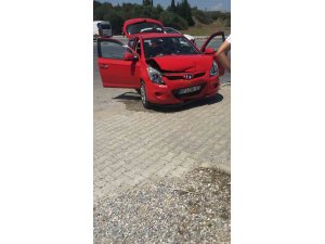 Antalya’da Otomobiller Çarpıştı: 2 Yaralı