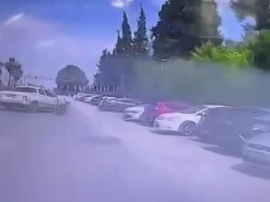 Pikabın Motosikletiyle Çarptığı Anlar Kameraya Yansıdı