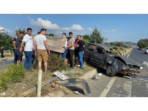 Yaralıları Güneşten Korumak İçin Battaniye Kullandılar