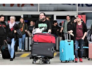 Antalya Yılık İlk Altı Alında Hava Yoluyla Gelen Turist Sayısı 5 Milyon 523 Bin 624 Oldu