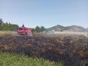 Burdur’da 1 Dönüm Tarım Arazisi Yanarak Kül Oldu