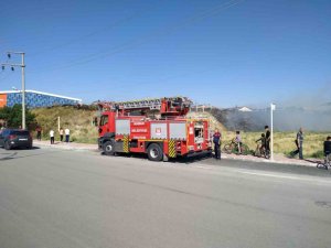 Burdur’da Korkutan Yangın: 70 Dekar Arazi Kül Oldu