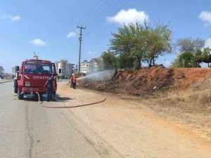 Manavgat’ta Ot Ve Makilik Yangını Büyümeden Söndürüldü