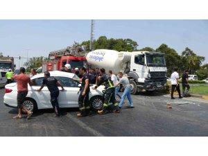 Beton Mikseri İle Otomobil Çarpıştı: 1’i Ağır 4 Yaralı