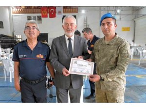 Isparta Belediyesi İ̇tfaiyesi’nden Askeri Personele Arama Ve Kurtarma Eğitimi