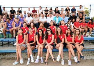 Manavgat’ta Plaj Voleybolu Heyecanı Başladı