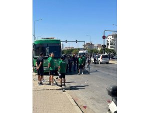 Serik Belediyespor Takımını Taşıyan Otobüs, Maç Öncesi Kaza Yaptı, 1 Kişi Yaralandı