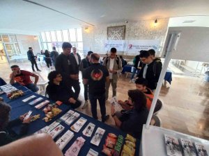 Burdur’da Emniyet Ekiplerinden Üniversite Öğrencilerine Bilgilendirme Faaliyeti Düzenlendi
