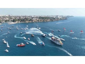 Antalya’da 100’üncü Yıla Özel Deniz Korteji
