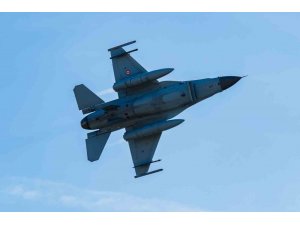 Antalya’da F-16’lar Cumhuriyet’in 100’üncü Yılı İçin Semadaydı