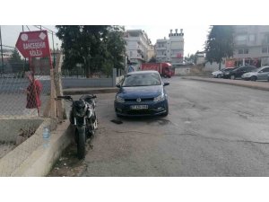 Ehliyetsiz 16 Yaşındaki Sürücü Otomobili Sollamaya Çalışırken Yaralandı