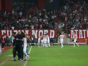 Trendyol Süper Lig: Antalyaspor: 3 - Beşiktaş: 2 (Maç Sonucu)