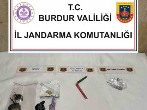 Burdur’da Jandarma Ekiplerinden Uyuşturucu Operasyonu: 2 Şahıs Tutuklandı