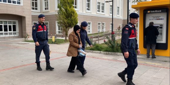 Burdur’da Kocasını Av Tüfeği İle Öldüren Kadının Yargılanmasına Başlandı