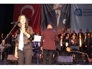 Gazipaşa Kültür Merkezi’nde Türk Halk Müziği Korusu’ndan İlk Konser