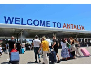 Turizm Kenti Antalya’da İlk 11 Ayda Turist Rekoru