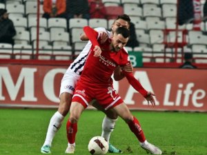 Trendyol Süper Lig: Antalyaspor: 0 - Kasımpaşa: 0 (Maç Sonucu)