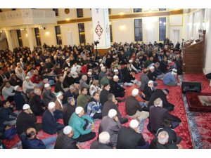 Kumluca’da Yılbaşı Akşamı Kur’an Ziyafeti Ve Şehitlere Dua Gecesi Düzenlendi