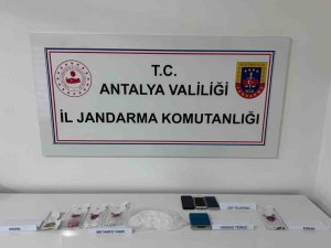 Alanya’da 300 Gram Metamfetamin Ele Geçirildi