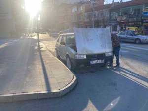 Benzin Hortumu Patlayan Tofaş Marka Otomobil Alev Aldı