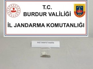 Burdur’da uyuşturucu ve kaçakçılık operasyonunda 2 şahıs tutuklandı