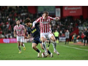 Trendyol Süper Lig: Antalyaspor: 0 - Fenerbahçe: 0 (Maç devam ediyor)