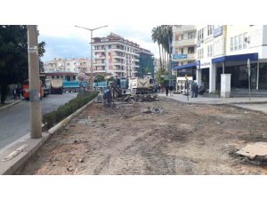 Alanya’da Başkent Kavşağı ile Yunus Emre Caddesi arası yenileniyor