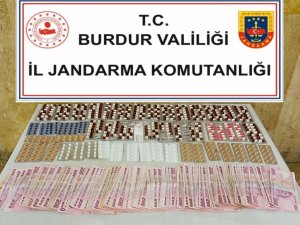 Burdur’da uyuşturucu operasyonunda 7 tutuklama