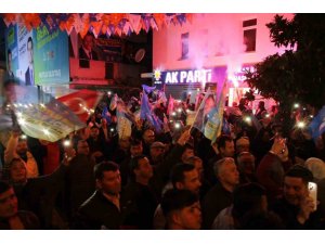 AK Parti Kaş Belediye Başkan adayı Mutlu Ulutaş törenle karşılandı