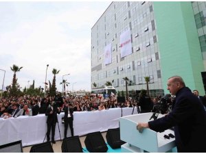 Cumhurbaşkanı Erdoğan: "Artık amacımız gelişmiş ülkelere yetişmek değil, onların en ön sıralarında yerimizi almak"