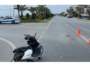 Alanya’da kamyon ile motosiklet çarpıştı: 1 ölü