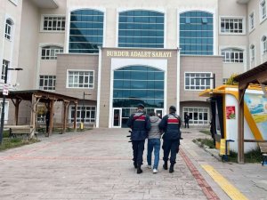 Burdur’da asayiş uygulamalarında yakalanan 13 firari hükümlü cezaevine gönderildi