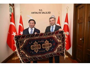 Çin’den Antalya’ya dostluk köprüsü kuruluyor