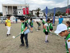 Alanya’da yılın ilk çöp kategorize çalışması yapıldı