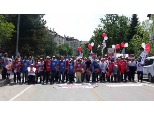 Isparta’da 1 Mayıs halaylarla kutlandı