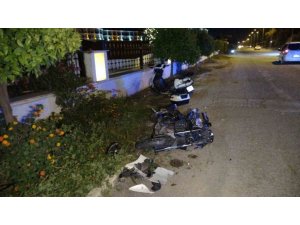 Motosikletle otele dönen turistlere arkadan gelen motosiklet böyle çarptı: 3 yaralı
